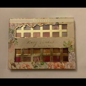 ✨Livegreen Rosy Nudes Eyeshadow Palette ✨